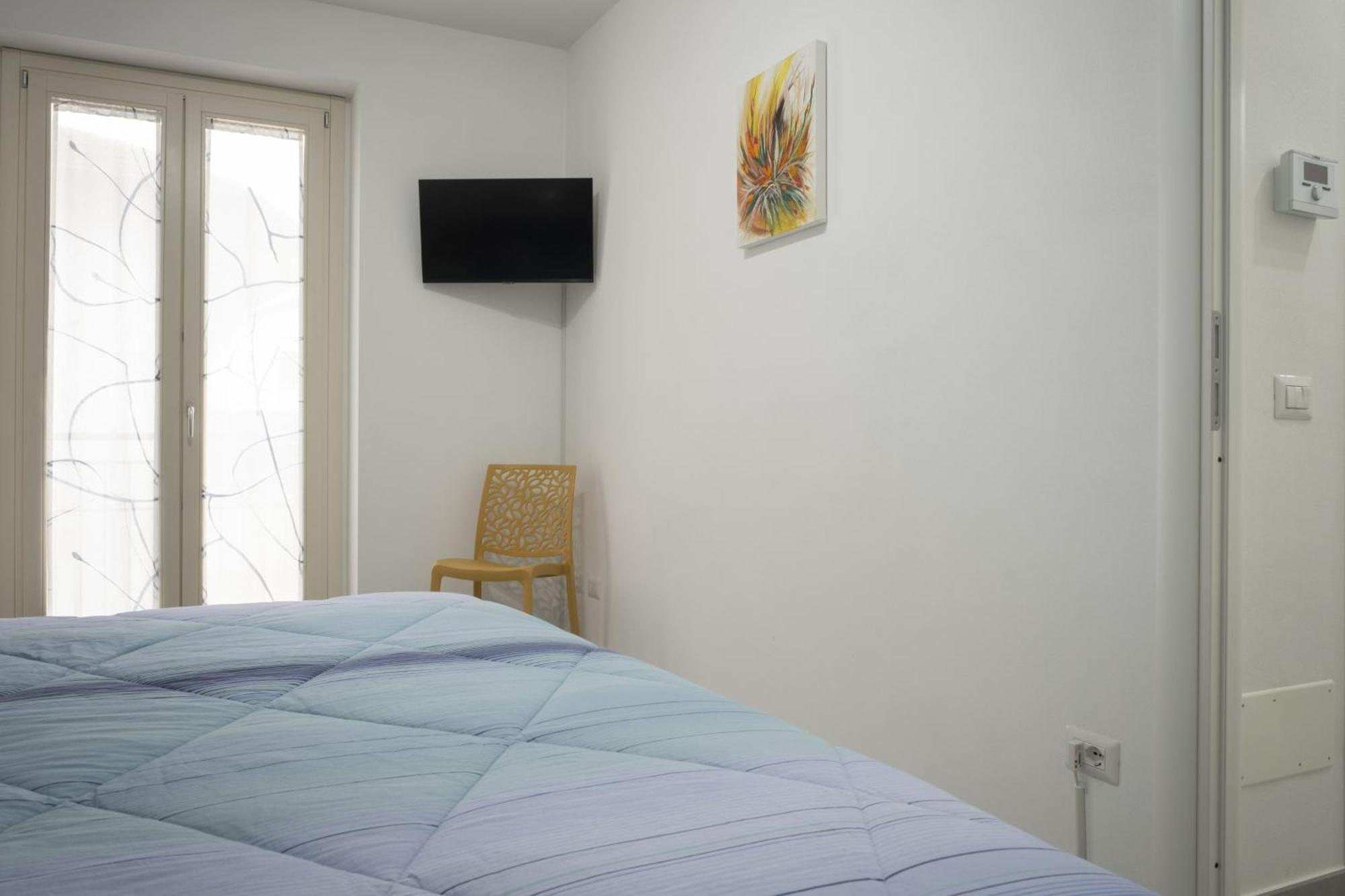 Appartamento Clalia Luino Exterior photo